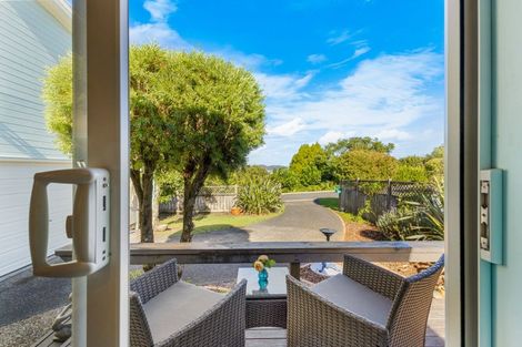 Photo of property in 11 Russell Heights, Russell, 0202