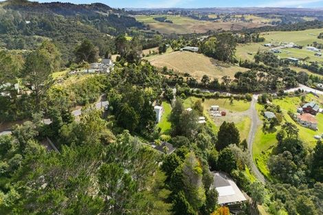 Photo of property in 143 Wairere Road, Waitakere, Henderson, 0782