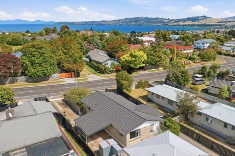 Photo of property in 86 Tamatea Road, Taupo, 3330