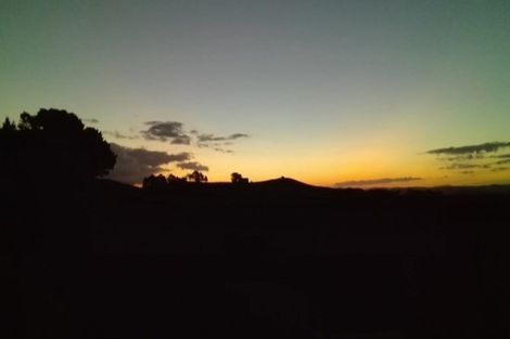 Photo of property in 92 Brewster Road, Pukekawa, Tuakau, 2696