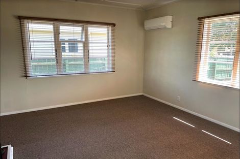 Photo of property in 10 Brown Grove, Fairfield, Lower Hutt, 5011