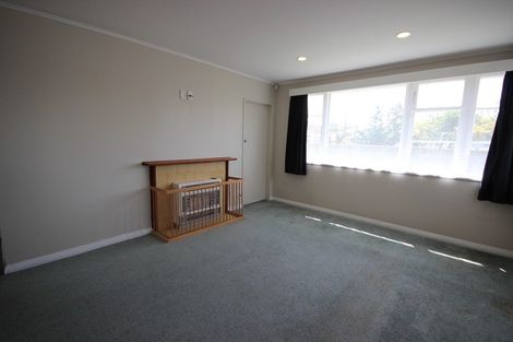 Photo of property in 2 Bristol Crescent, Roslyn, Palmerston North, 4414