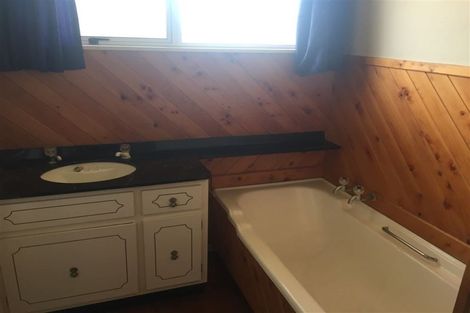 Photo of property in 6 Banks Place, Rangiora, 7400