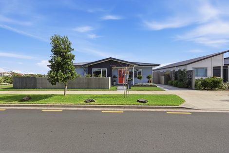 Photo of property in 2 Kutukutu Street, Takanini, 2112