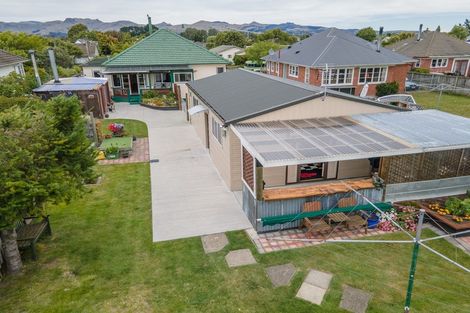 Photo of property in 11 Pannell Avenue, Wainoni, Christchurch, 8061