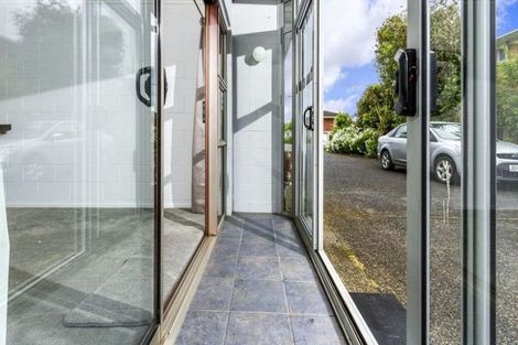 Photo of property in 2/767 Beach Road, Browns Bay, Auckland, 0630
