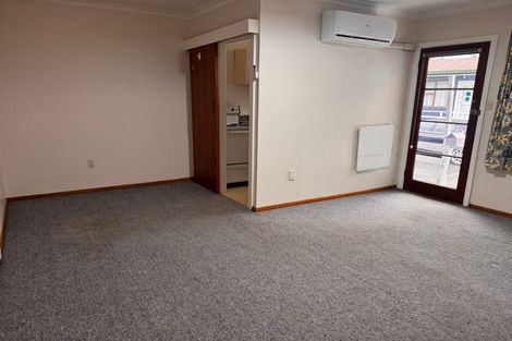 Photo of property in 5/93 Waikawa Road, Picton, 7220