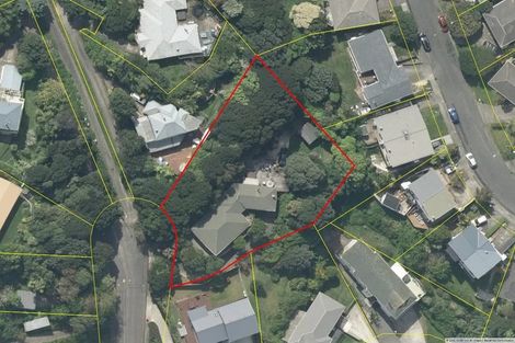 Photo of property in 94 Mana View Road, Paremata, Porirua, 5026