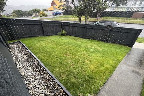 Photo of property in 24 Kaikoura Street, Maupuia, Wellington, 6022