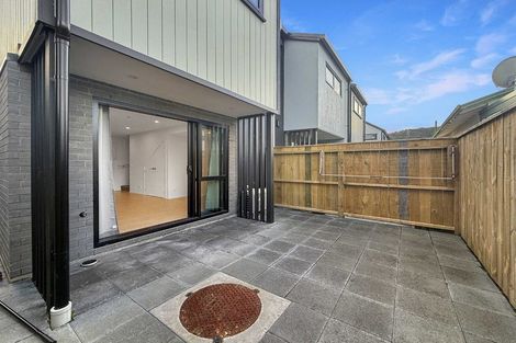Photo of property in 5/6 Victoria Street, Ebdentown, Upper Hutt, 5018