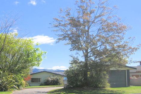 Photo of property in 6 Oregon Drive, Rainbow Point, Taupo, 3330