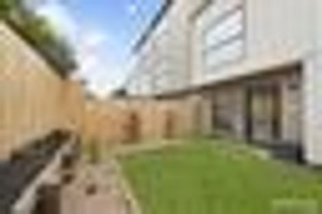 Photo of property in 5/237 Swanson Road, Henderson, Auckland, 0610