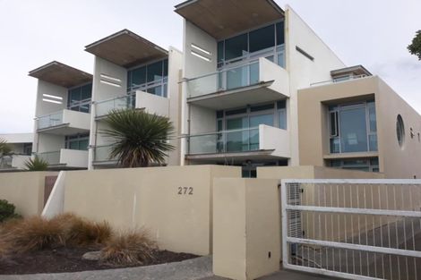 Photo of property in 2/272 Marine Parade, New Brighton, Christchurch, 8061