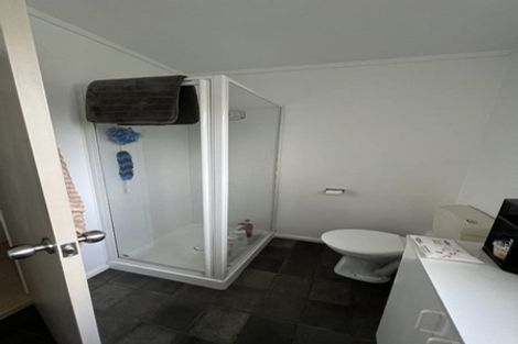Photo of property in 9 Raphael Place, West Harbour, Auckland, 0618