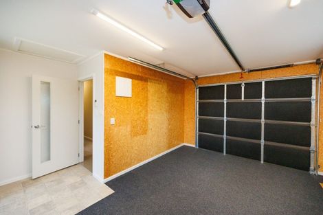 Photo of property in 18 Thomson Street, West End, Palmerston North, 4412