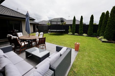 Photo of property in 32 Rosalie Terrace, Kelvin Grove, Palmerston North, 4414