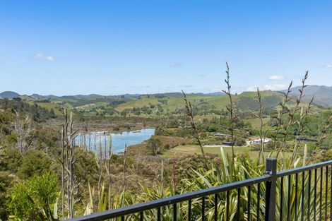 Photo of property in 17 Manatu Close, Whangamata, 3691