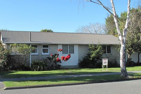 Photo of property in 4 Saint Ives Street, Harewood, Christchurch, 8051