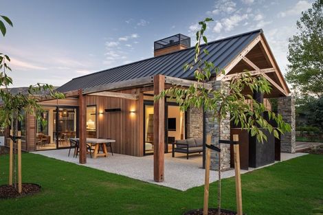 Photo of property in 16 Mccaw Mews, Wanaka, 9305