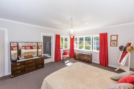 Photo of property in 1 Davison Road, Rotherham, 7379