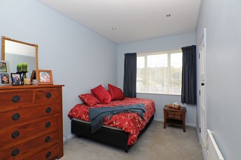Photo of property in 4 Leveson Street, Strathmore Park, Wellington, 6022