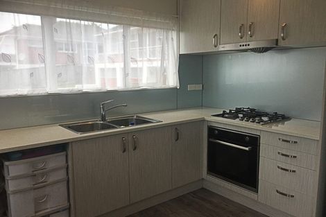 Photo of property in 109 Reeves Road, Pakuranga Heights, Auckland, 2010