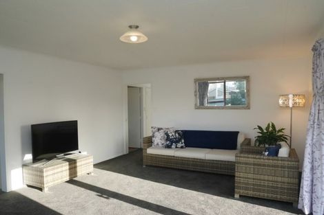 Photo of property in 62a Mazengarb Road, Paraparaumu Beach, Paraparaumu, 5032