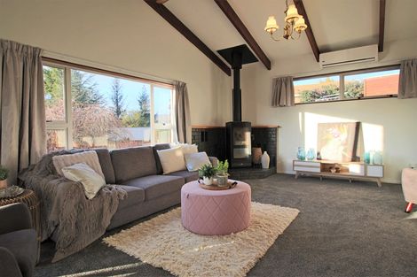 Photo of property in 60 Aronui Road, Bridge Hill, Alexandra, 9320