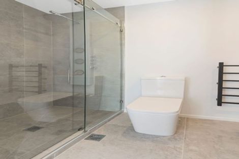 Photo of property in 1/98 Dinsdale Road, Dinsdale, Hamilton, 3204