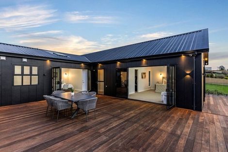 Photo of property in 9 Fisk Road, Pukekohe, 2120