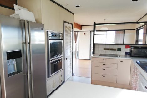 Photo of property in 198 Clovelly Road, Bucklands Beach, Auckland, 2012