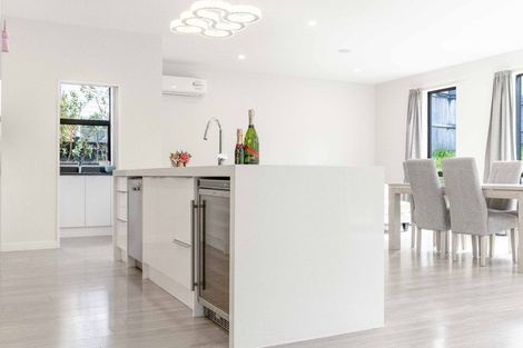 Photo of property in 9 Caldera Drive, Long Bay, Auckland, 0630