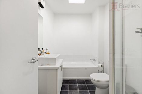 Photo of property in 4/62 Burke Street, Addington, Christchurch, 8024