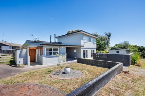 Photo of property in 8 Milne Street, Sanson, 4817