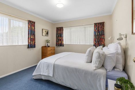 Photo of property in 139 Woodman Drive, Tawa, Wellington, 5028