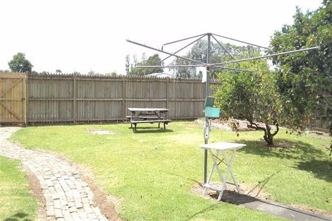 Photo of property in 81 Taikata Road, Te Atatu Peninsula, Auckland, 0610