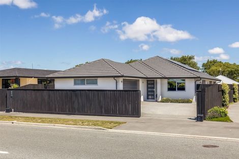 Photo of property in 155 Queenspark Drive, Parklands, Christchurch, 8083