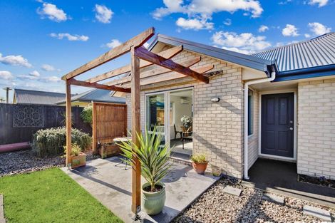 Photo of property in 7b Bentley Street, Russley, Christchurch, 8042