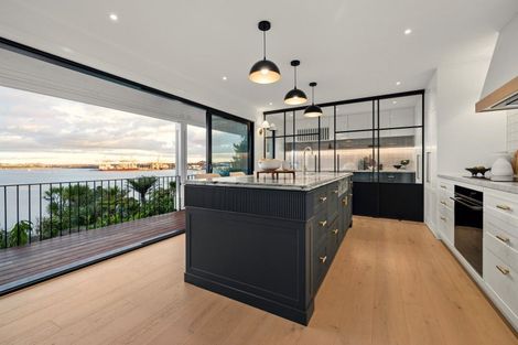 Photo of property in 31a Stanley Point Road, Stanley Point, Auckland, 0624