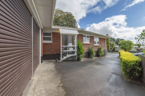 Photo of property in 17 Mack Place, Red Hill, Papakura, 2110