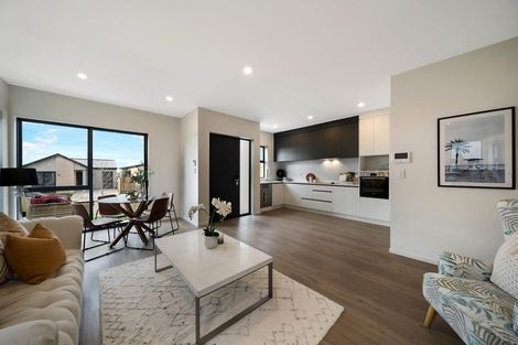 Photo of property in 7 Horokaka Street, Massey, Auckland, 0614