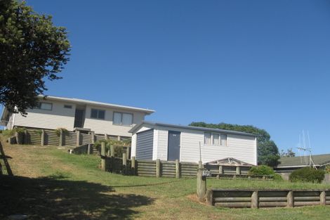 Photo of property in 379 Pukehina Parade, Pukehina, Te Puke, 3189