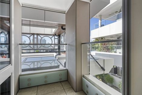 Photo of property in Anchorage Apartments, 211/36 Victoria Road, Mount Maunganui, 3116