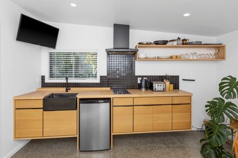 Photo of property in 7 Avenue Road, Greenmeadows, Napier, 4112