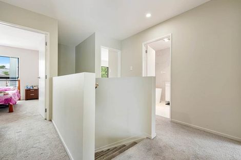 Photo of property in 11d Kimdale Place, Totara Heights, Auckland, 2105