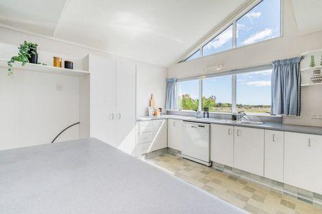 Photo of property in 300 Manly Street, Paraparaumu Beach, Paraparaumu, 5032