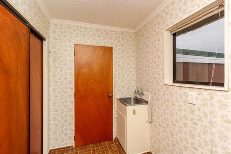 Photo of property in 69a Mangorei Road, Strandon, New Plymouth, 4312