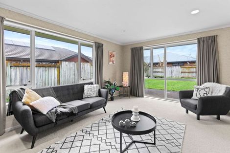 Photo of property in 5 Boston Parade, Kelvin Grove, Palmerston North, 4414