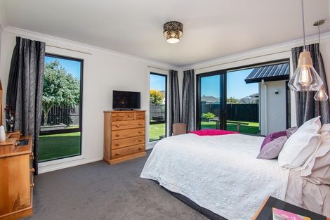 Photo of property in 5 Smiley Place, Mosgiel, 9024