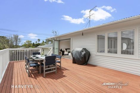 Photo of property in 3 Lex Avenue, Green Bay, Auckland, 0604